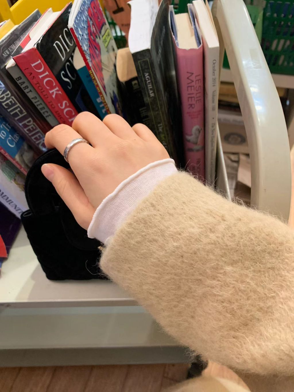 66fa23295bcdb28a01a005de889e7f33