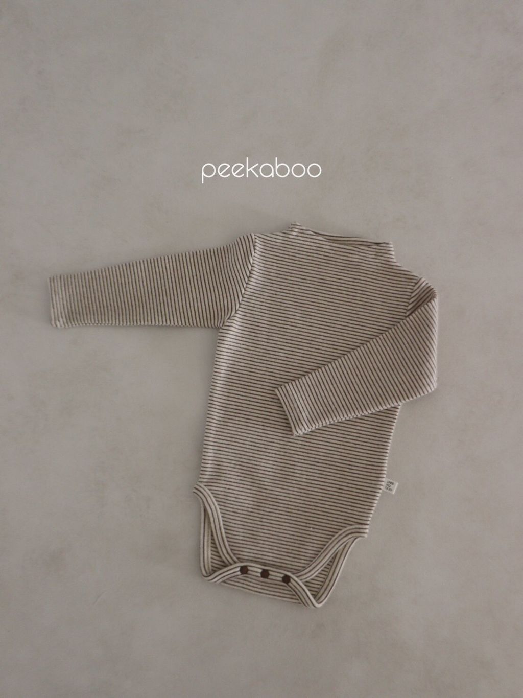 LINE_ALBUM_Peekaboo_231030_6