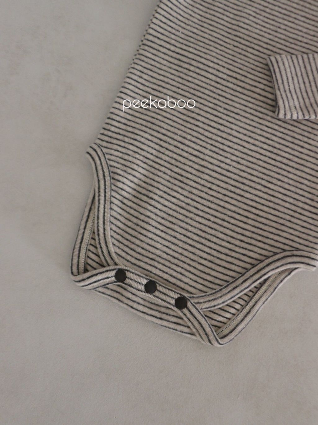 LINE_ALBUM_Peekaboo_231030_4