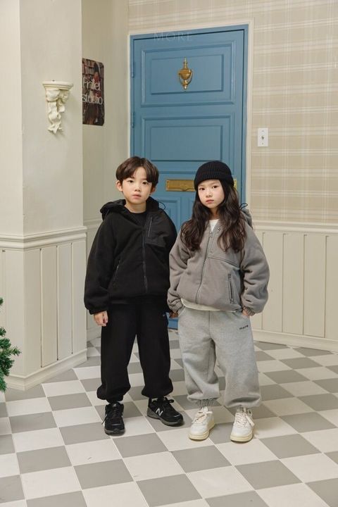 LINE_ALBUM_2023冬more_231209_1