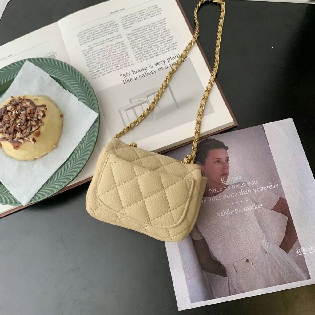 0EC3CB9B-A7F7-4E1D-AE37-87E2A623C8C0