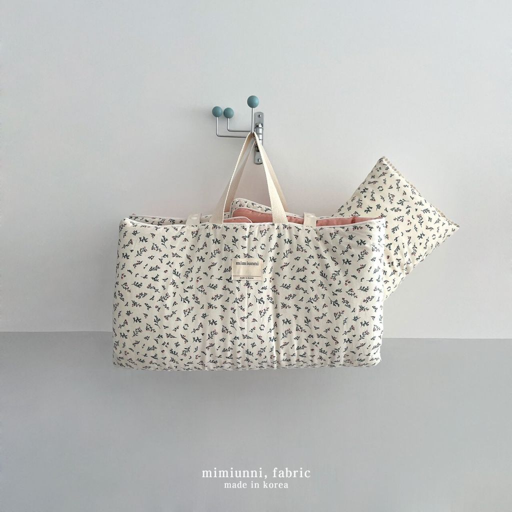 7D3F7A91-F153-4557-97C5-CDDD655D5CEC