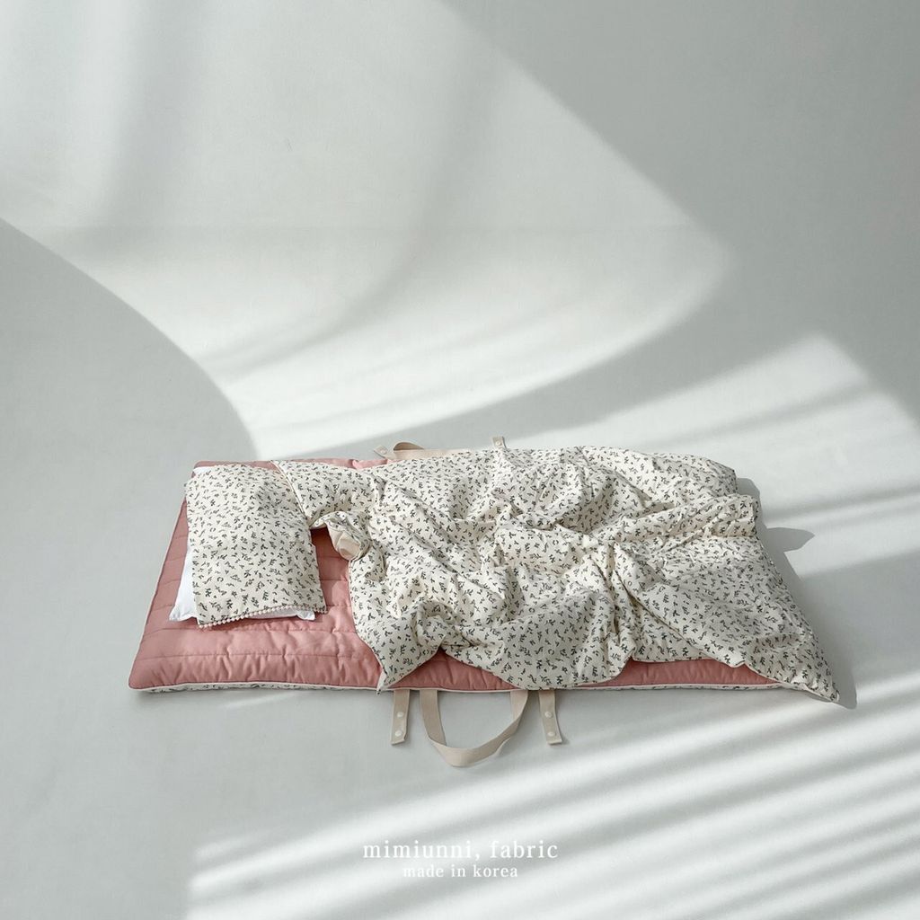 C1A66F30-8D5C-4DDE-B2BC-AC0D6AE51FB0