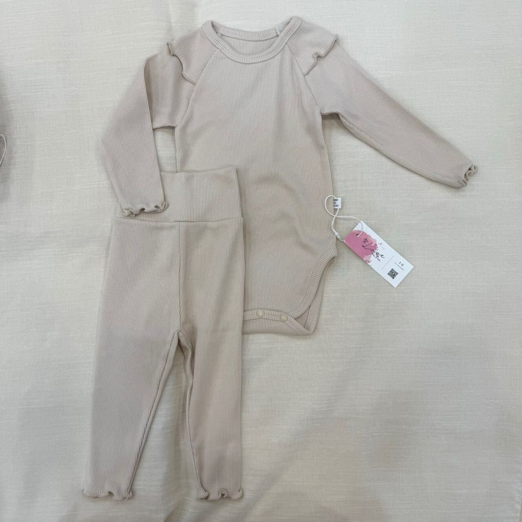 LINE_ALBUM_202410peekaboo_241008_32