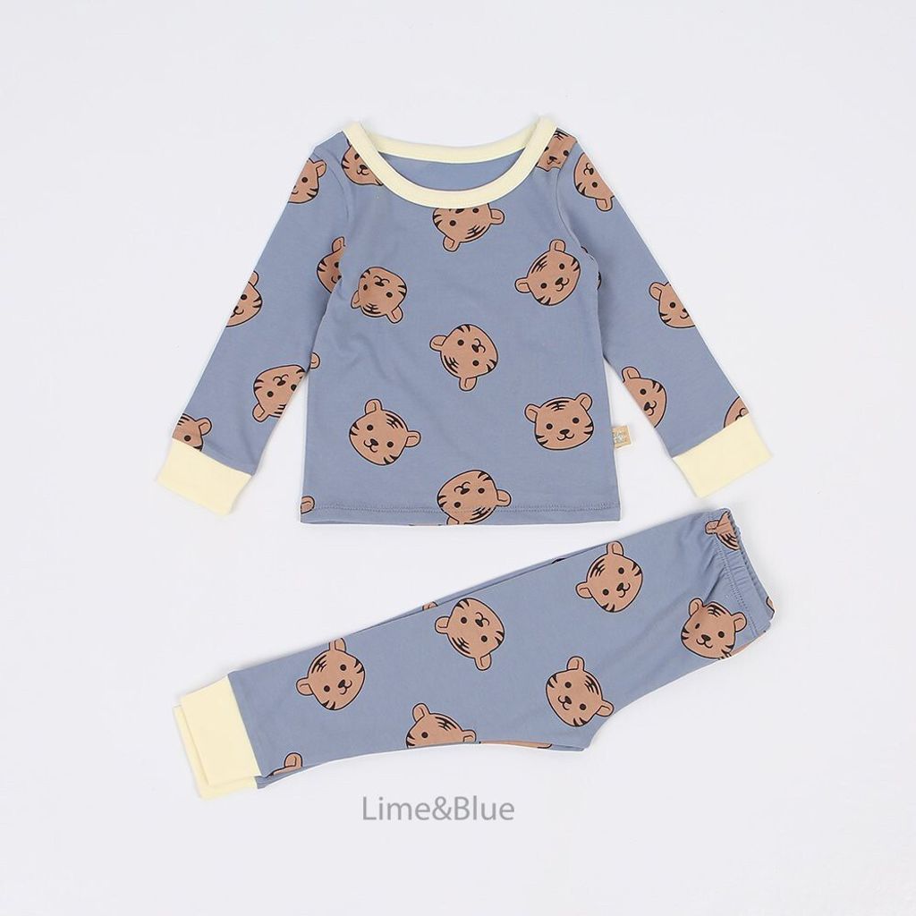 32FFC400-2F69-418C-A737-46A1AF636B44