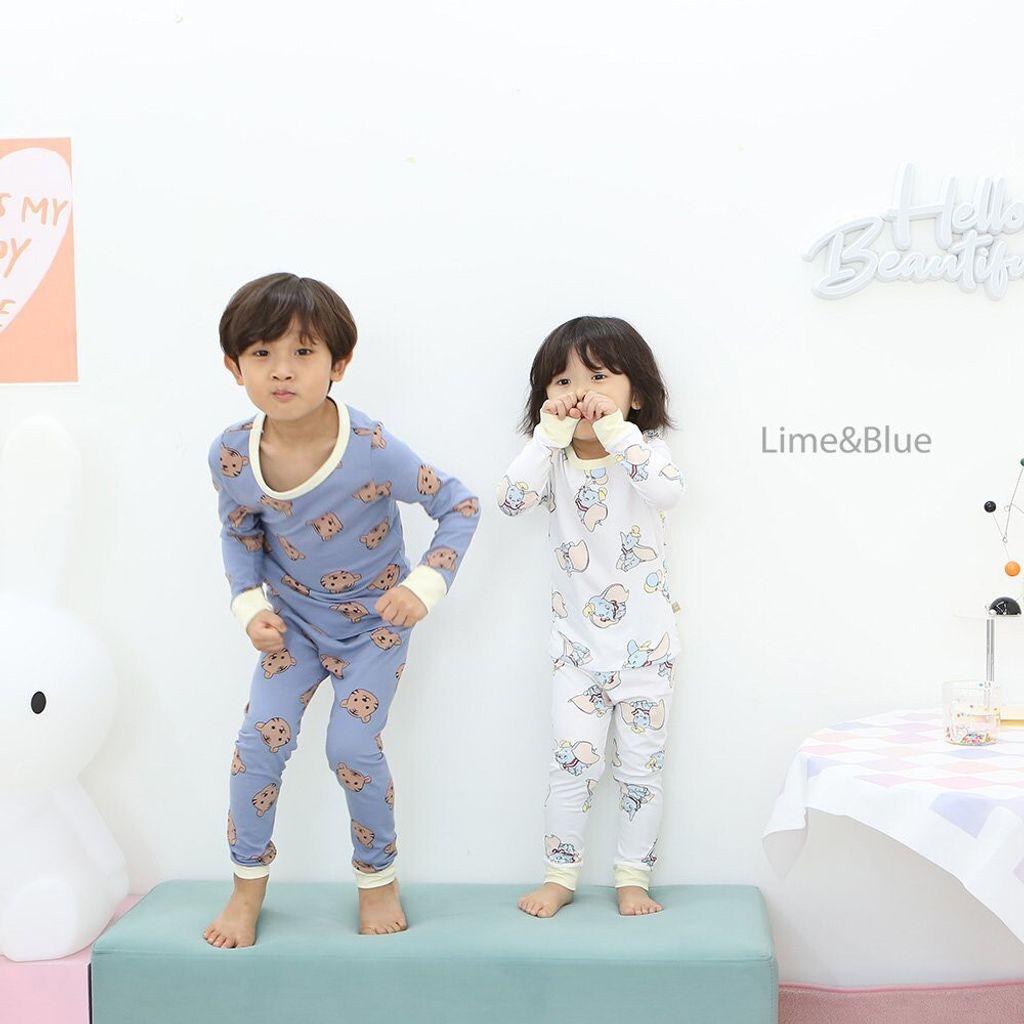 FD61E6D3-72E3-4D6F-8CB5-8E5FF8C8363C