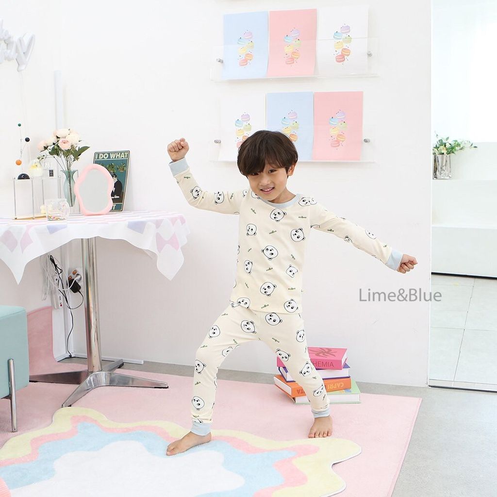 9268348F-C7AA-4F31-A7AB-3505A586B2B6