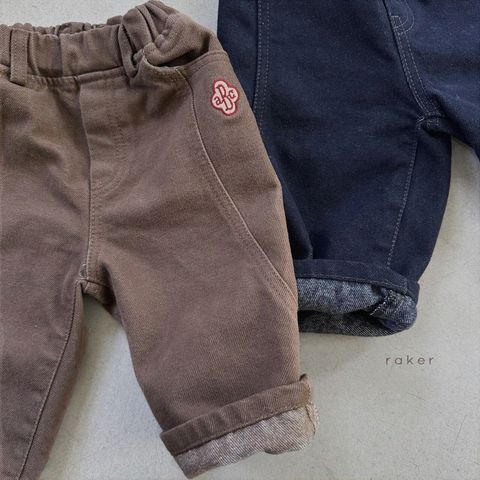 6D0A3555-3113-449A-B9B9-FDBE31B35C48