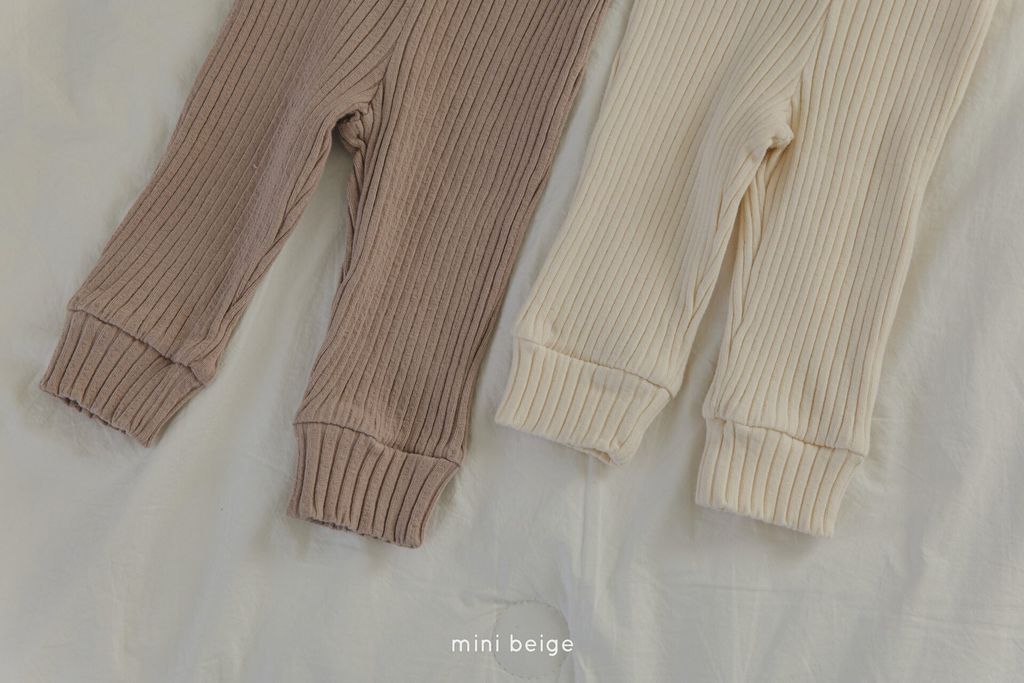 A00DD6FB-3C74-4F28-A9C4-851243466CA8