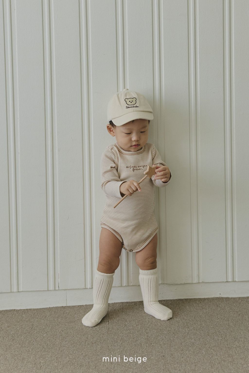 E3434985-1AEE-4AE7-BBB5-DD9BDE23ECF4