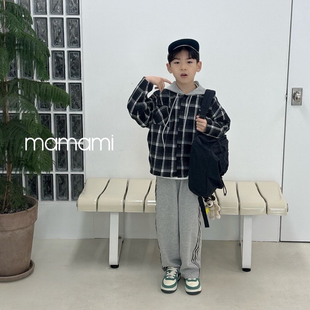 LINE_ALBUM_20250304mamami_250305_22