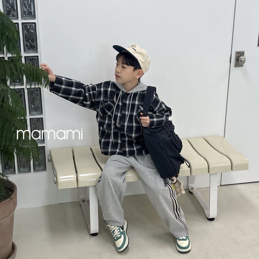 LINE_ALBUM_20250304mamami_250305_24