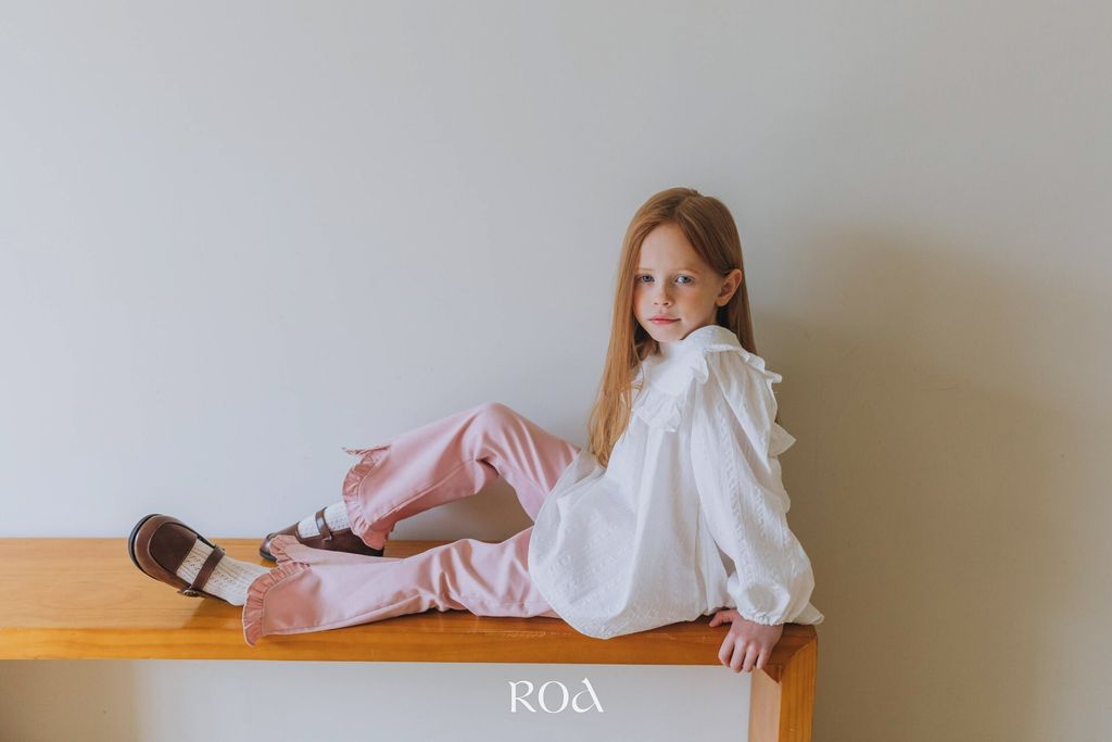 00B0F5E4-E95F-421E-AD79-BBA3B48F41FE