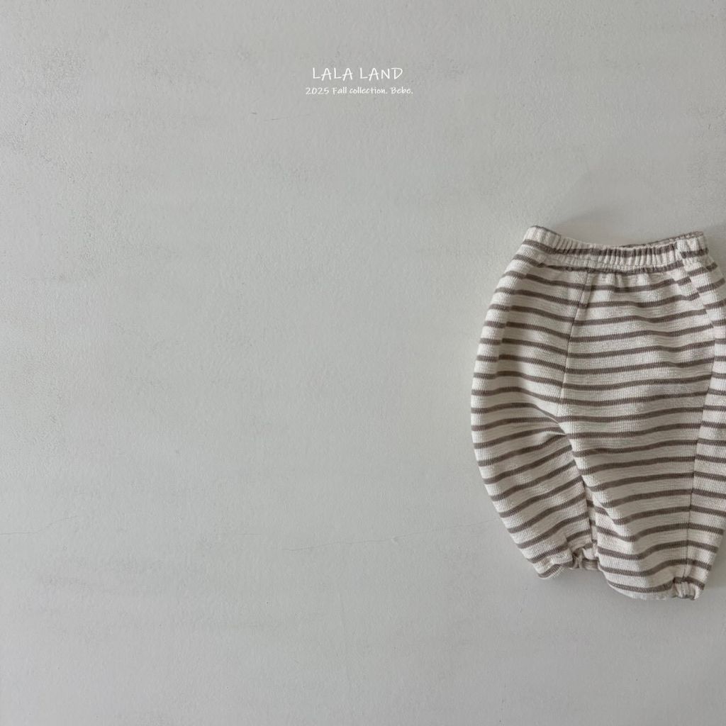 LINE_ALBUM_202510lalalanebebe_251020_48