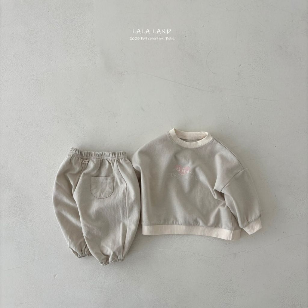 LINE_ALBUM_202510lalalanebebe_251020_11