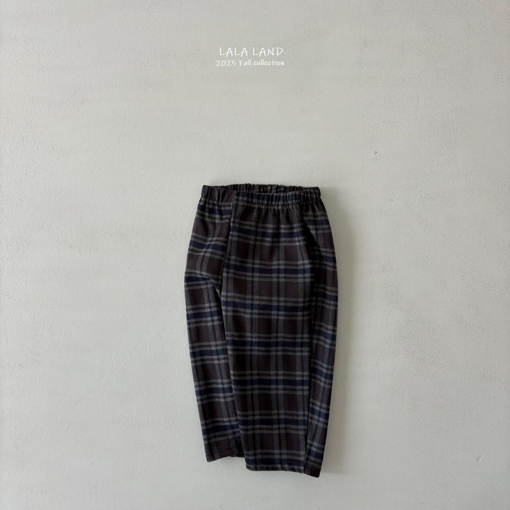 LINE_ALBUM_202510lalalanebebe_251028_93