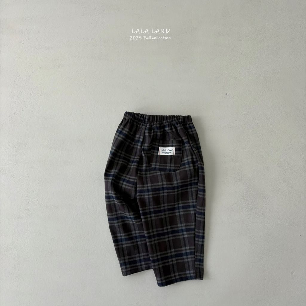 LINE_ALBUM_202510lalalanebebe_251028_94