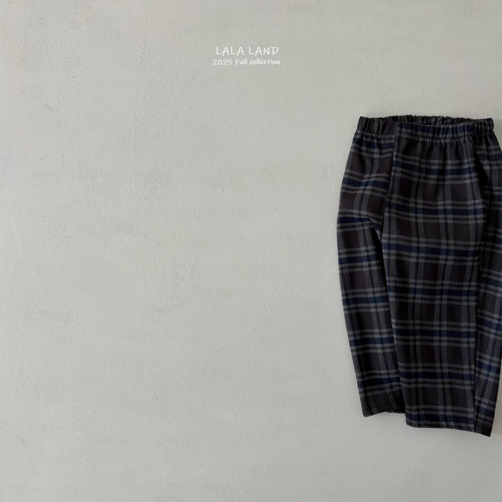 LINE_ALBUM_202510lalalanebebe_251028_95