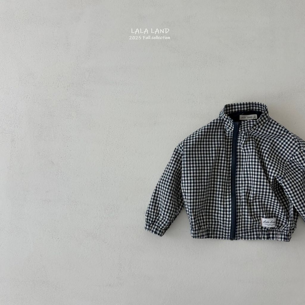 LINE_ALBUM_202510lalalanebebe_251028_75