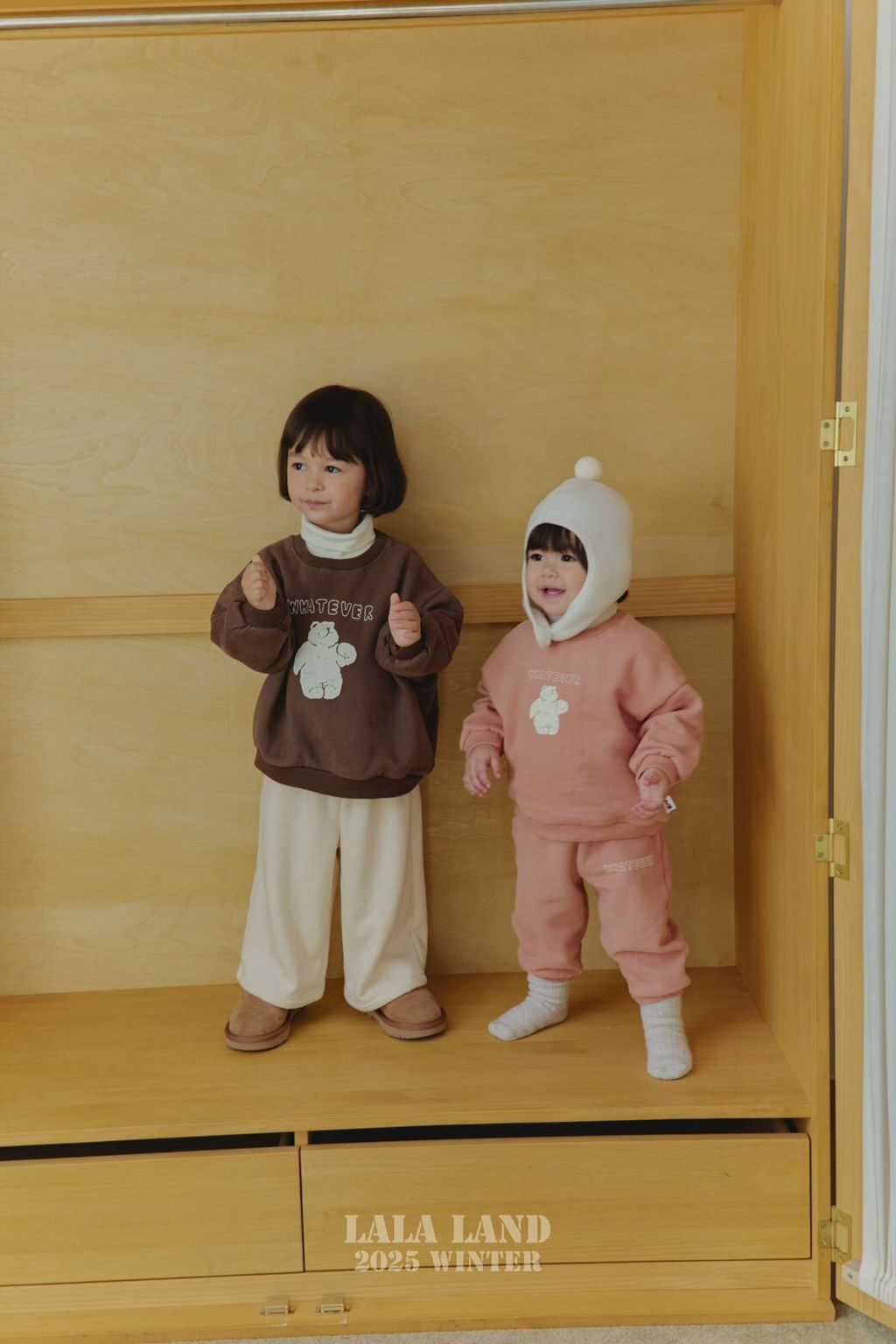 LINE_ALBUM_2025w_lalaland_251120_73