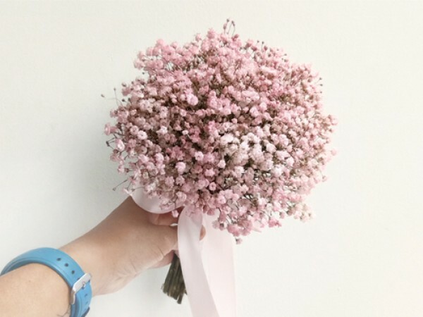 pink-babys-breath-bridal-bouquet-600x450.jpg