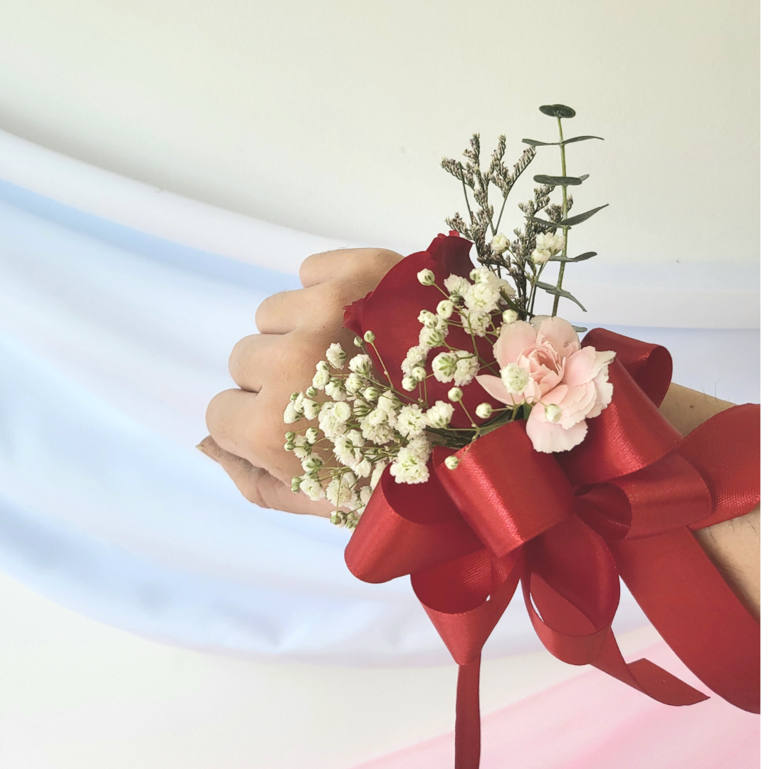 Wrist corsage wedding ss2-flower-florist-florist-online-flower-delivery-kl-flower-petaling-jaya-florist-bouquet-red-rose