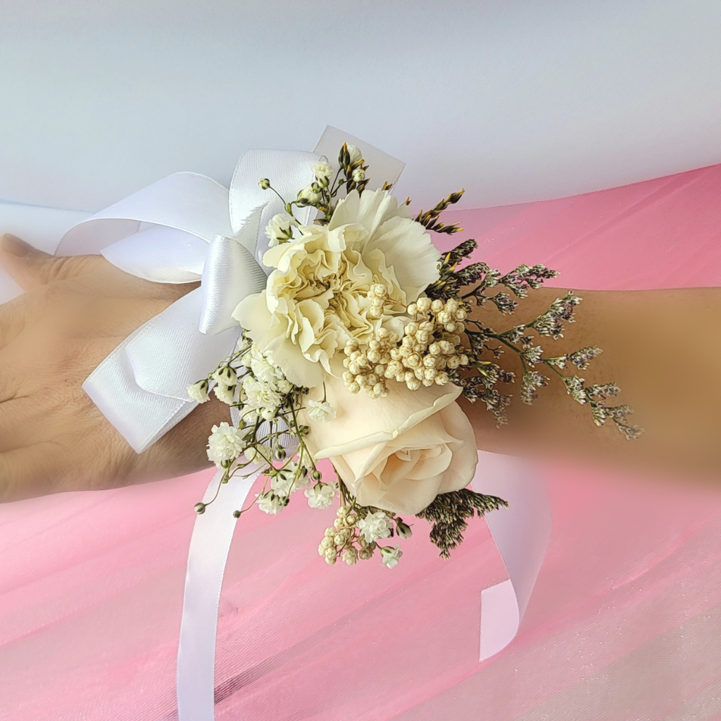 Wrist corsage 2 wedding ss2-flower-florist-florist-online-flower-delivery-kl-flower-petaling-jaya-florist-bouquet-red-rose