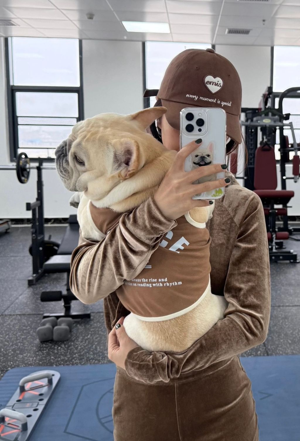 image_D9C7A092-16C1-406F-A213-C44E652E7E5D_1763918244