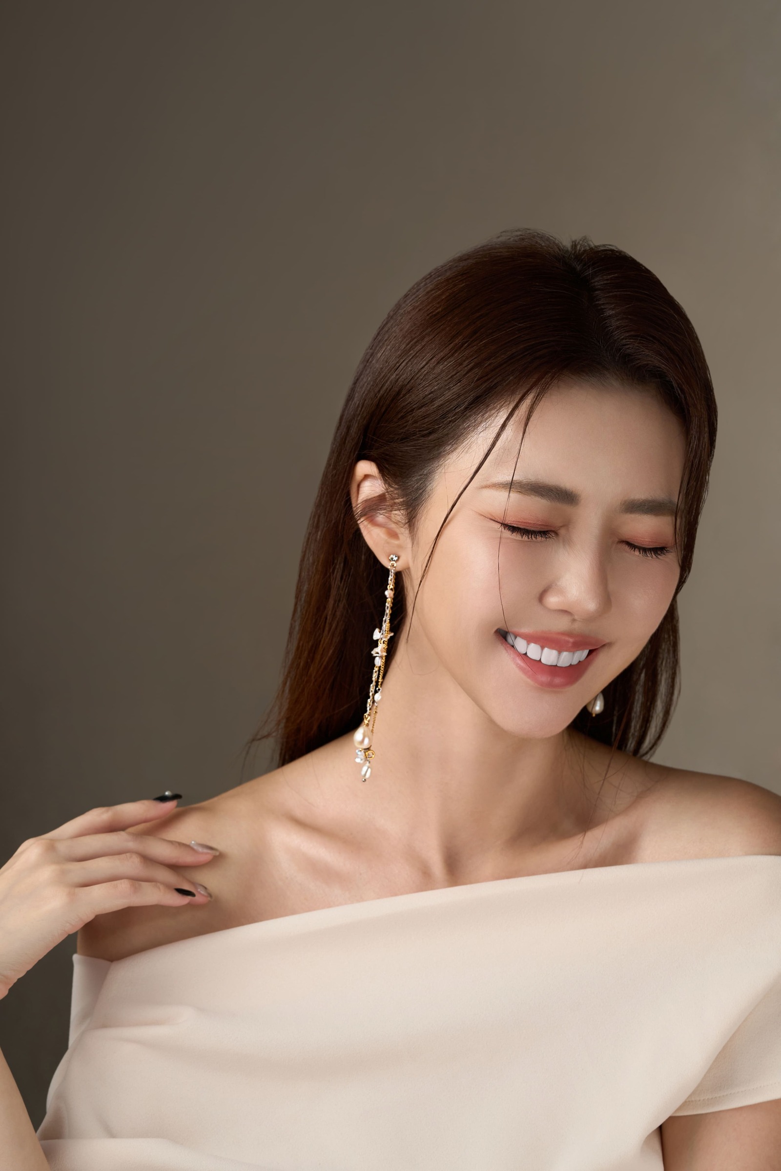 20251027肯瑞絲4571預覽