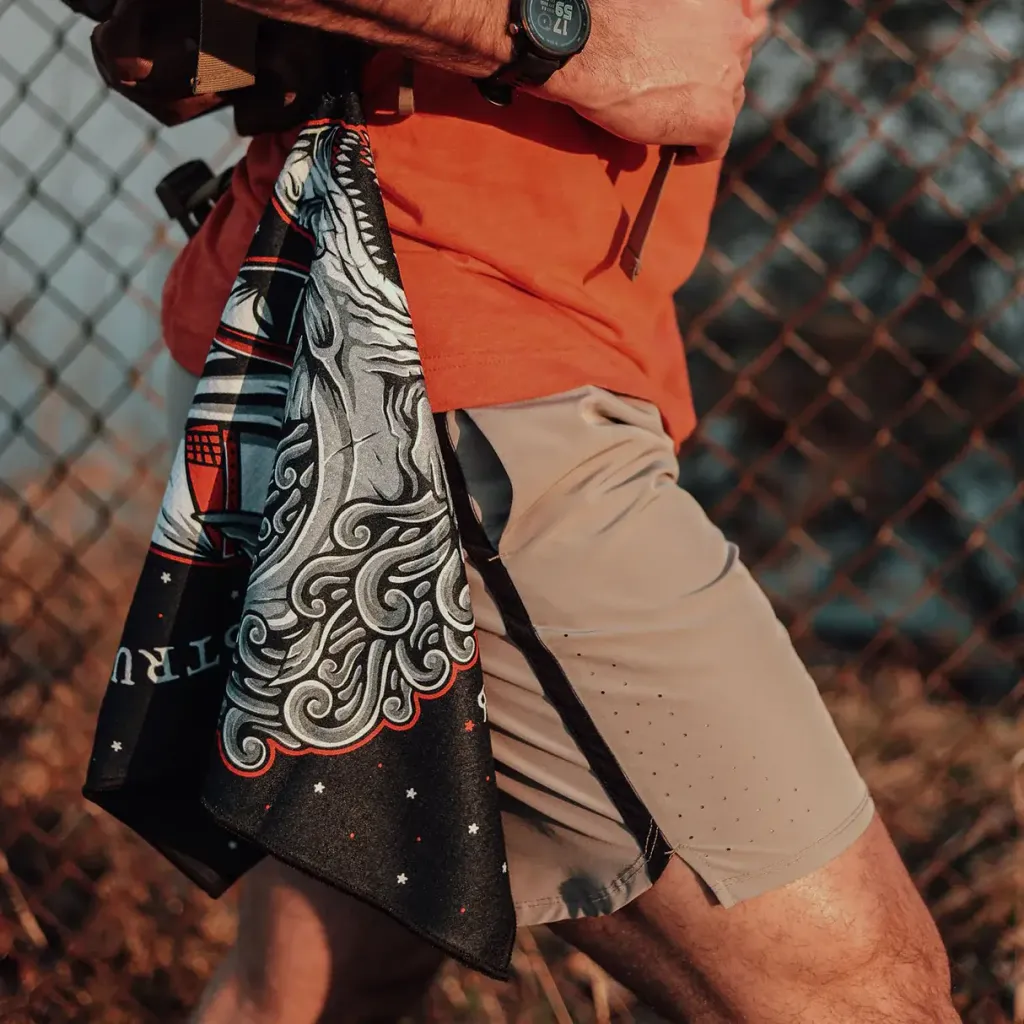struggle-utility-towel-6-rokfit