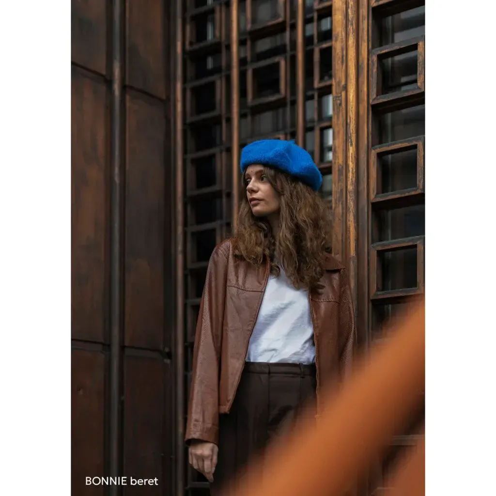 GABO-WOOL-03-BONNIE-beret-tlo-napis-1024x1024.jpg