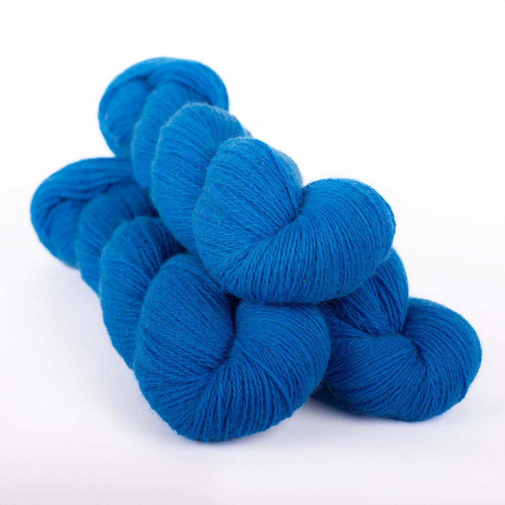 39_mYak_Skein_Blue Bird_Lace