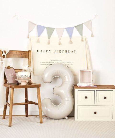 3COINS(スリーコインズ) 【Happy Anniversary】バースデータペストリー (1)