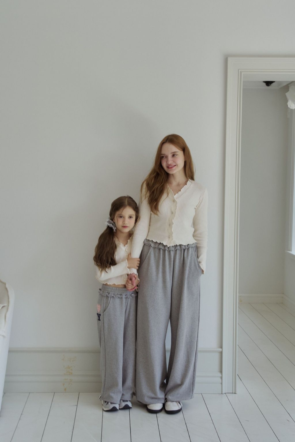 61166777-8o