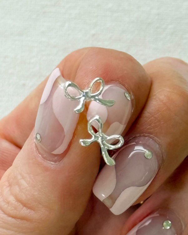 MEEE silver925 純銀蝴蝶結耳針– dokiii