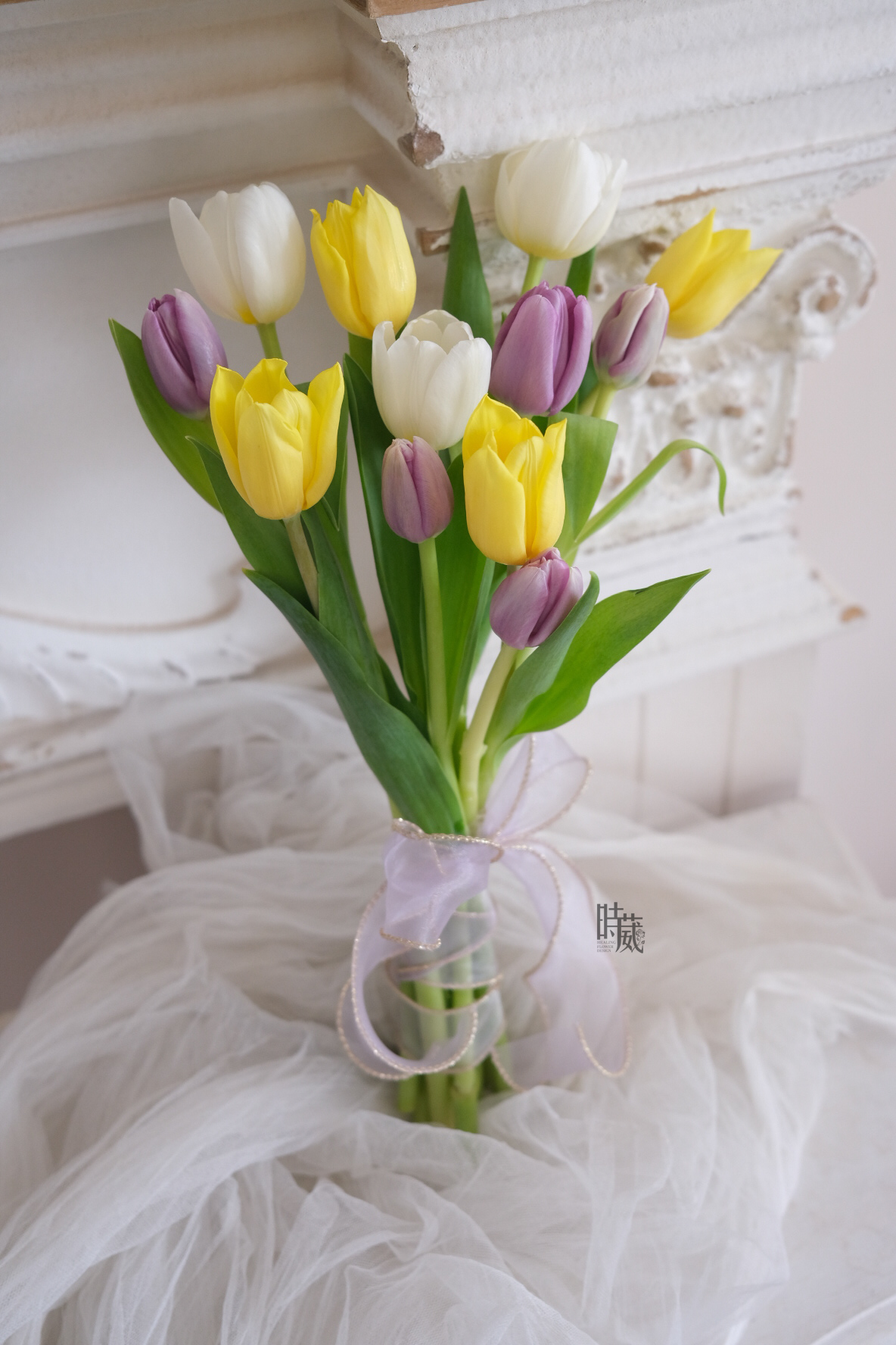 89+ 图片 鬱金香 新的 5 12朵黃白紫鬱金香鮮花捧花– 時葳花園