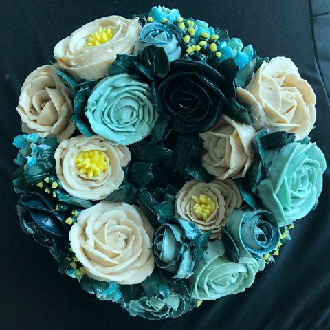 BLUE CAKE.jpg