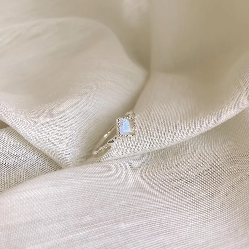 988B4651-6BC6-4E62-A54C-3192C9A6C3C5