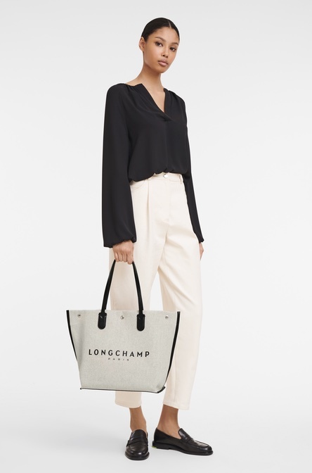 Travel-Friendly Longchamp Le Pliage Bags Are on Sale at Rue La La