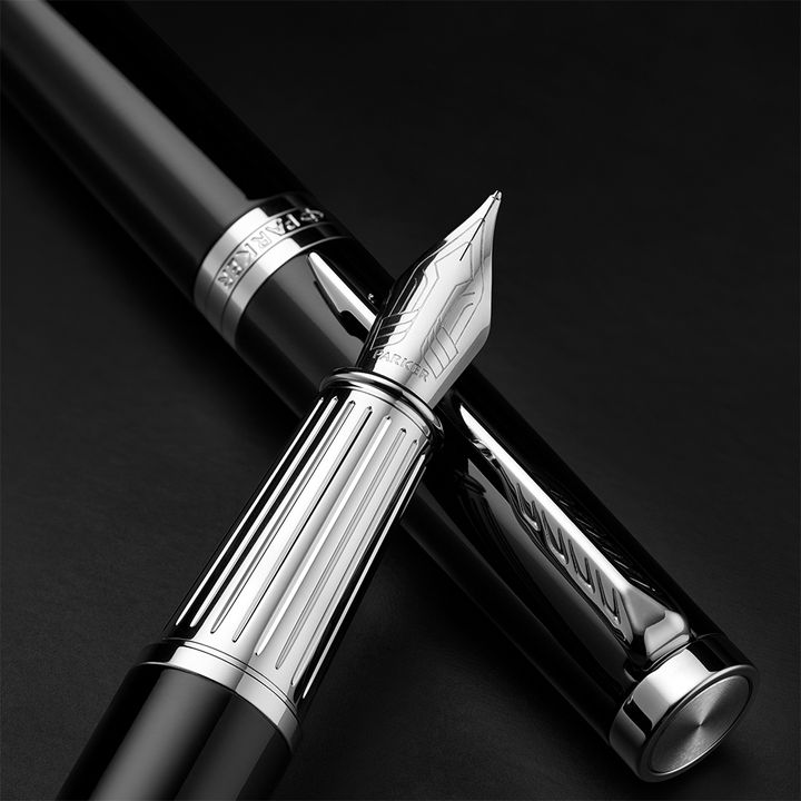 1000Parker-Ingenuity-Black-and-Chrome-Tab-Carousel_Desktop