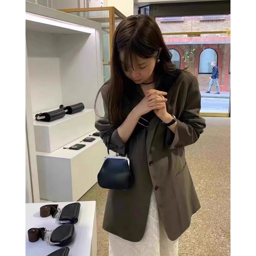 tw-11134207-7r98t-lyyj74tyfiesfd