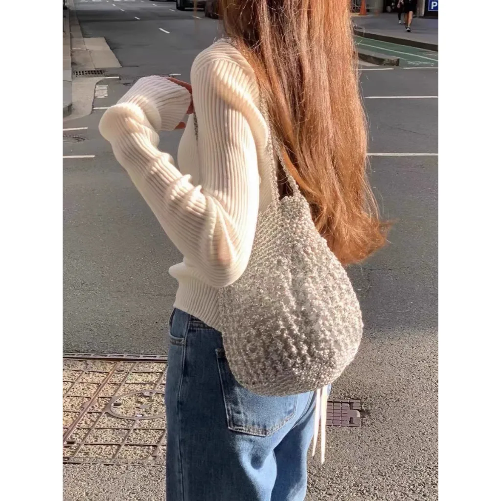 tw-11134207-81ztq-mfxcitty5a1b1a