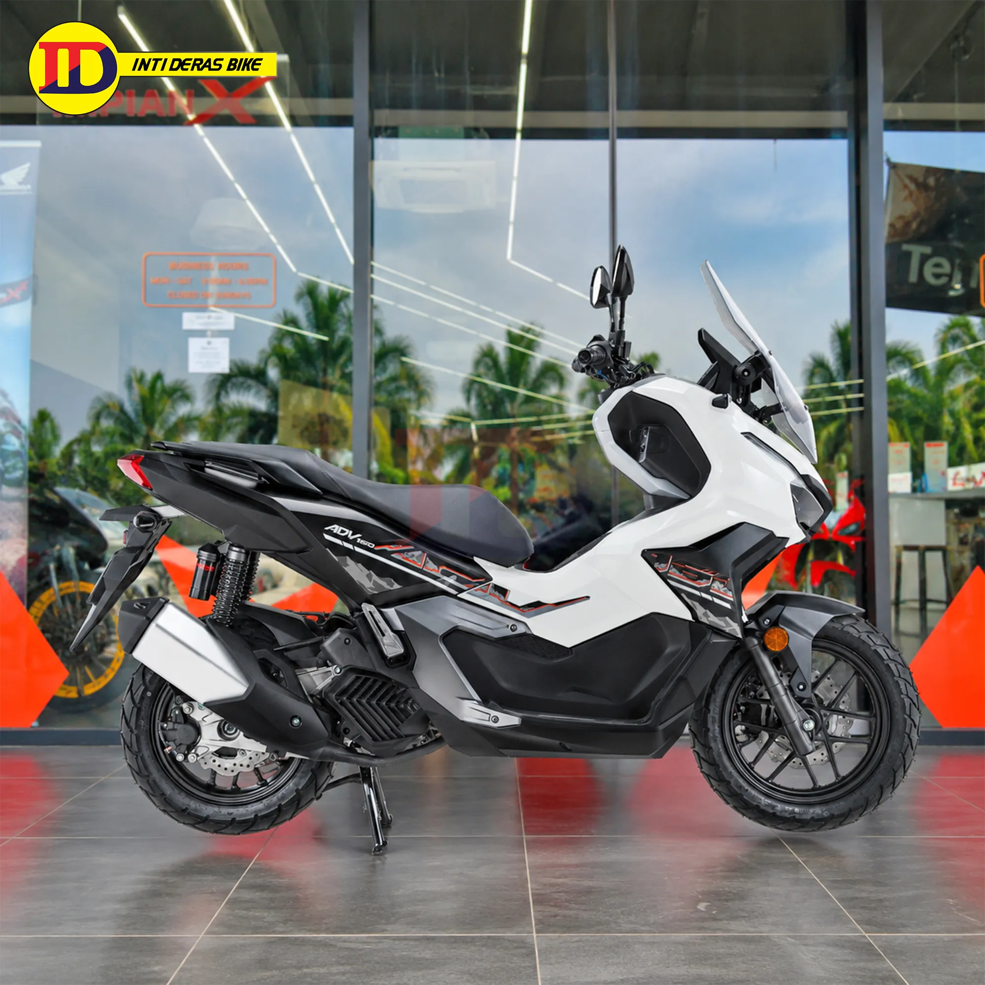 ADV 160 ABS White 2