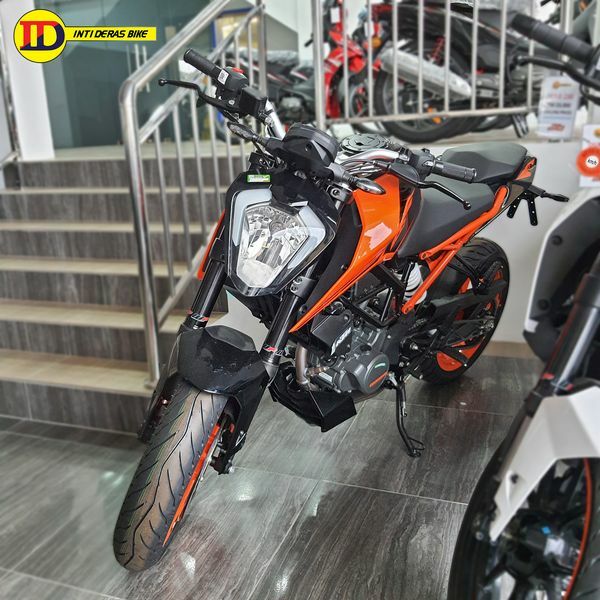 KTM 200 DUKE – INTI DERAS BIKE SDN BHD