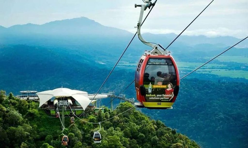 Langkawi Skycab cable car.jpg