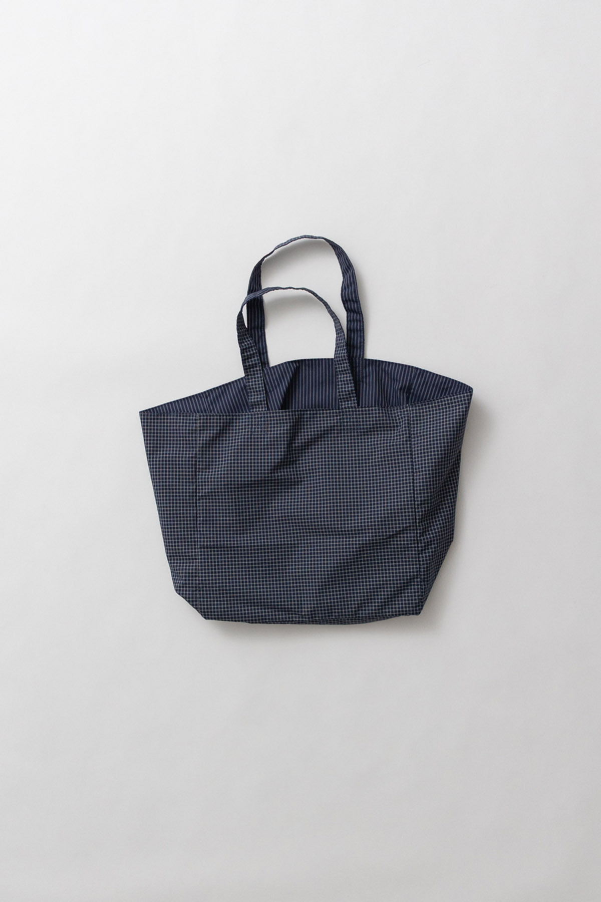 haag20check20bag28navy29-cutout3