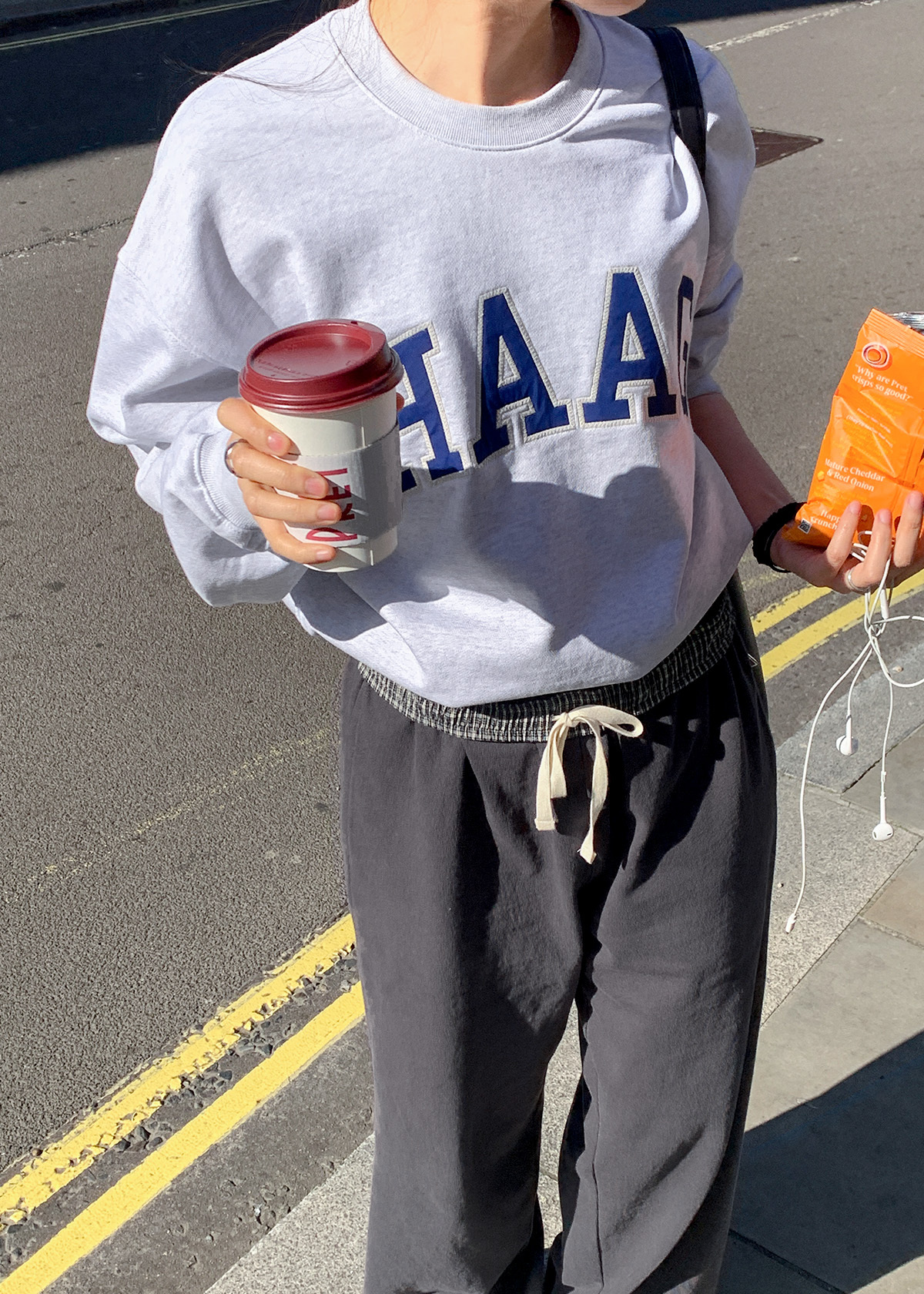 copy-1742215564-a20haag20sweatshirt28light20grey29-description11