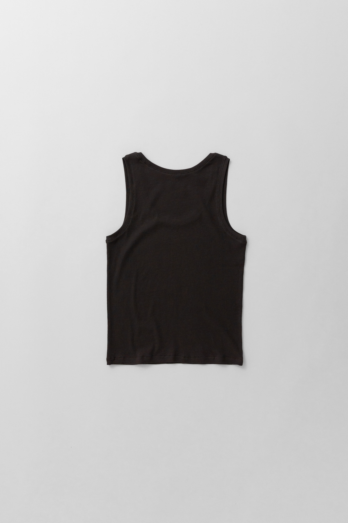 an20aero20tank28charcoal29-cutout2