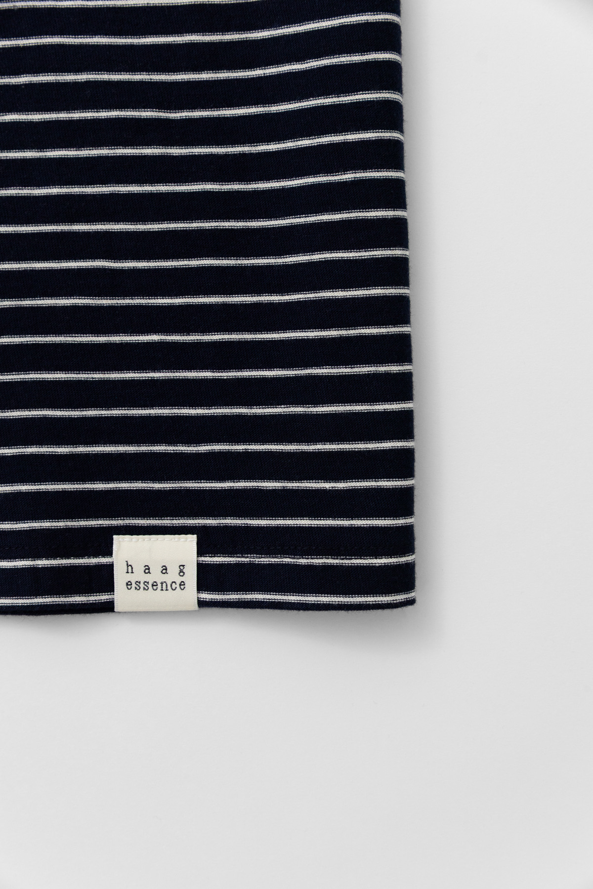 standard20t-sh28navy20stripe29-cutout1