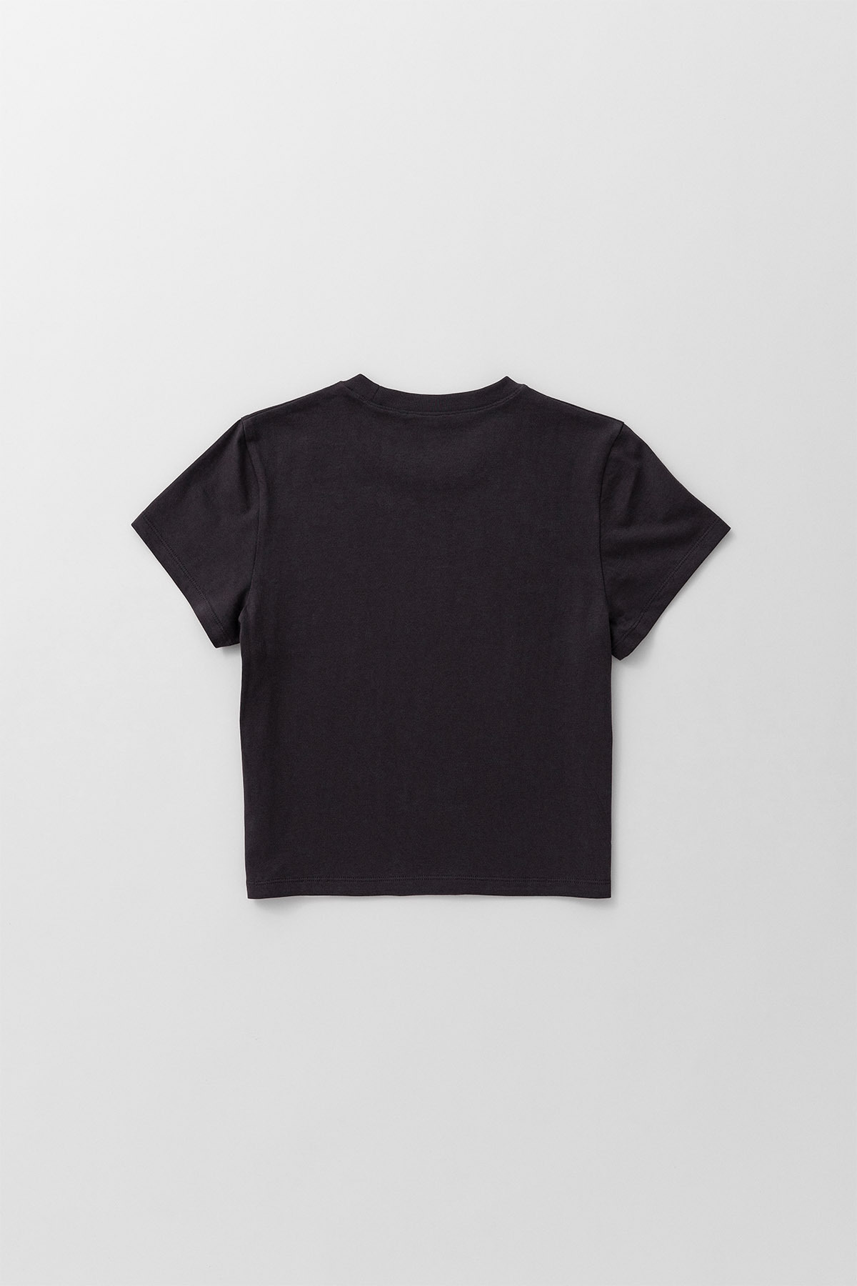 minimal20t-sh28charcoal29_0002_HG-088